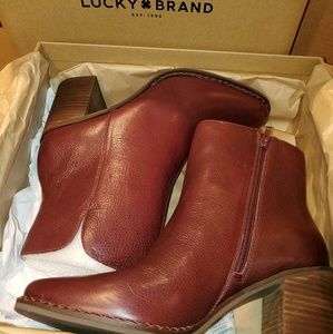 lucky brand nomi